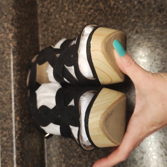 50%OFF!Qupid Sexy Platform High Heel Sandals Black Faux Suede On Wooden Heel - Picture 7 of 16